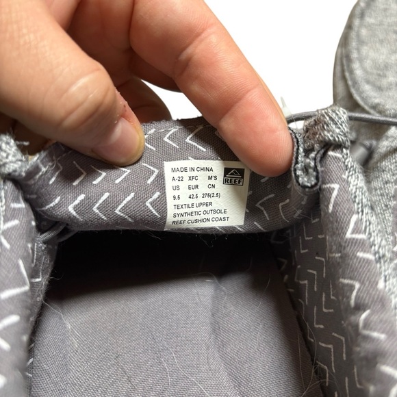 Reef Men's Gray Cushion Coast Shoe- Size 9.5 - Picture 8 of 9